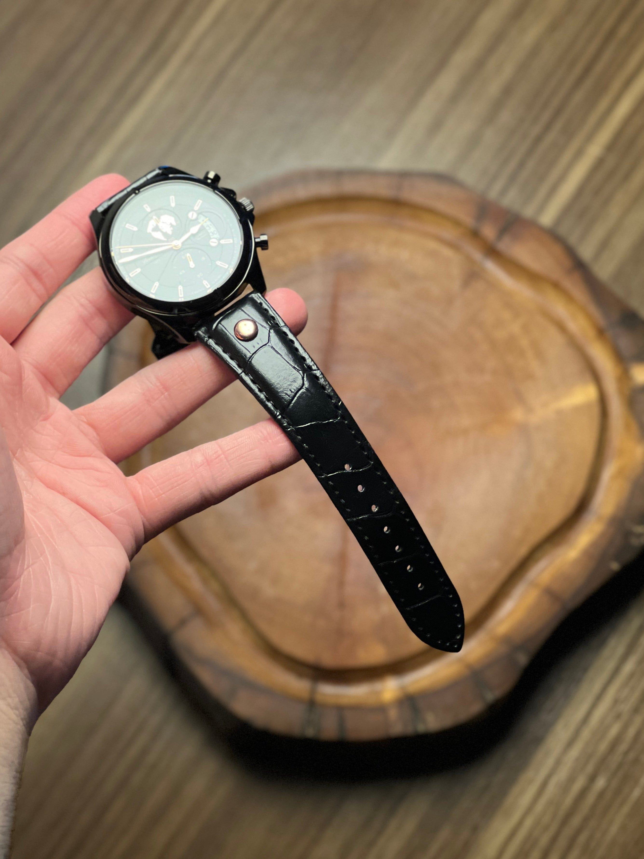 Veldune ChronoMind™ – 42mm Minimal Quartz Watch